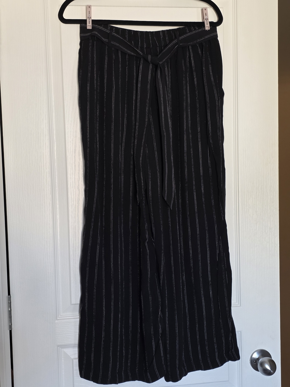 NWOT Aritzia Wilfred Faun Crepe Pants - Black/Oak Size M - Picture 4 of 8